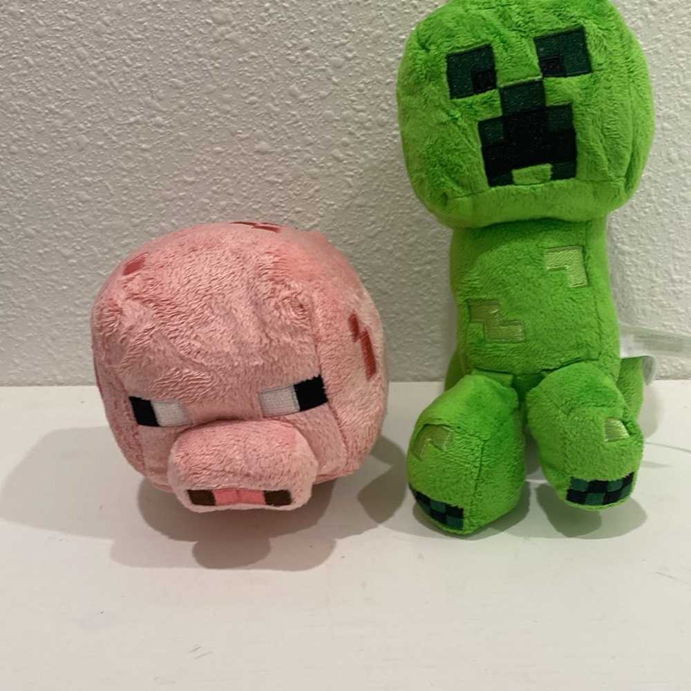 Minecraft Explorer Creeper and Baby Pig 7” Plush
